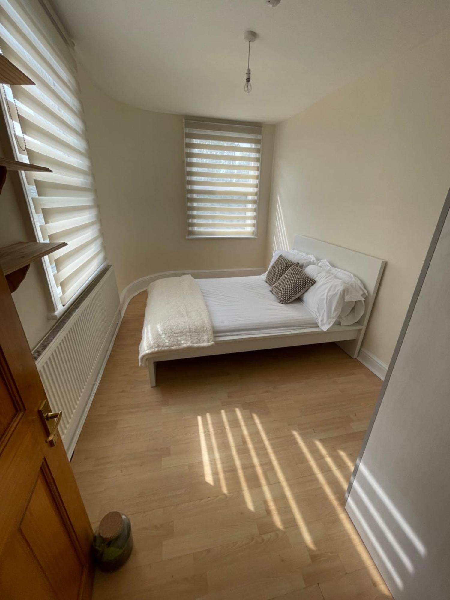 Entire 3 Bedroom Home - Minutes To Emirates Stadium! Londen Buitenkant foto